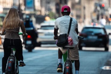 Comment choisir un vélo électrique adapté à votre quotidien 2026