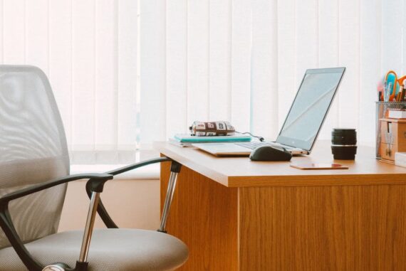 Optimiser son espace de travail à domicile en 2026